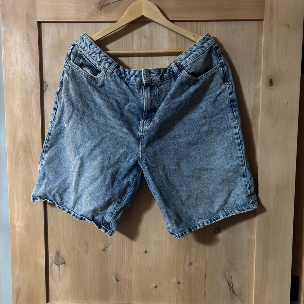 Denver Hayes Light Blue Denim Shorts - Picture 4 of 5